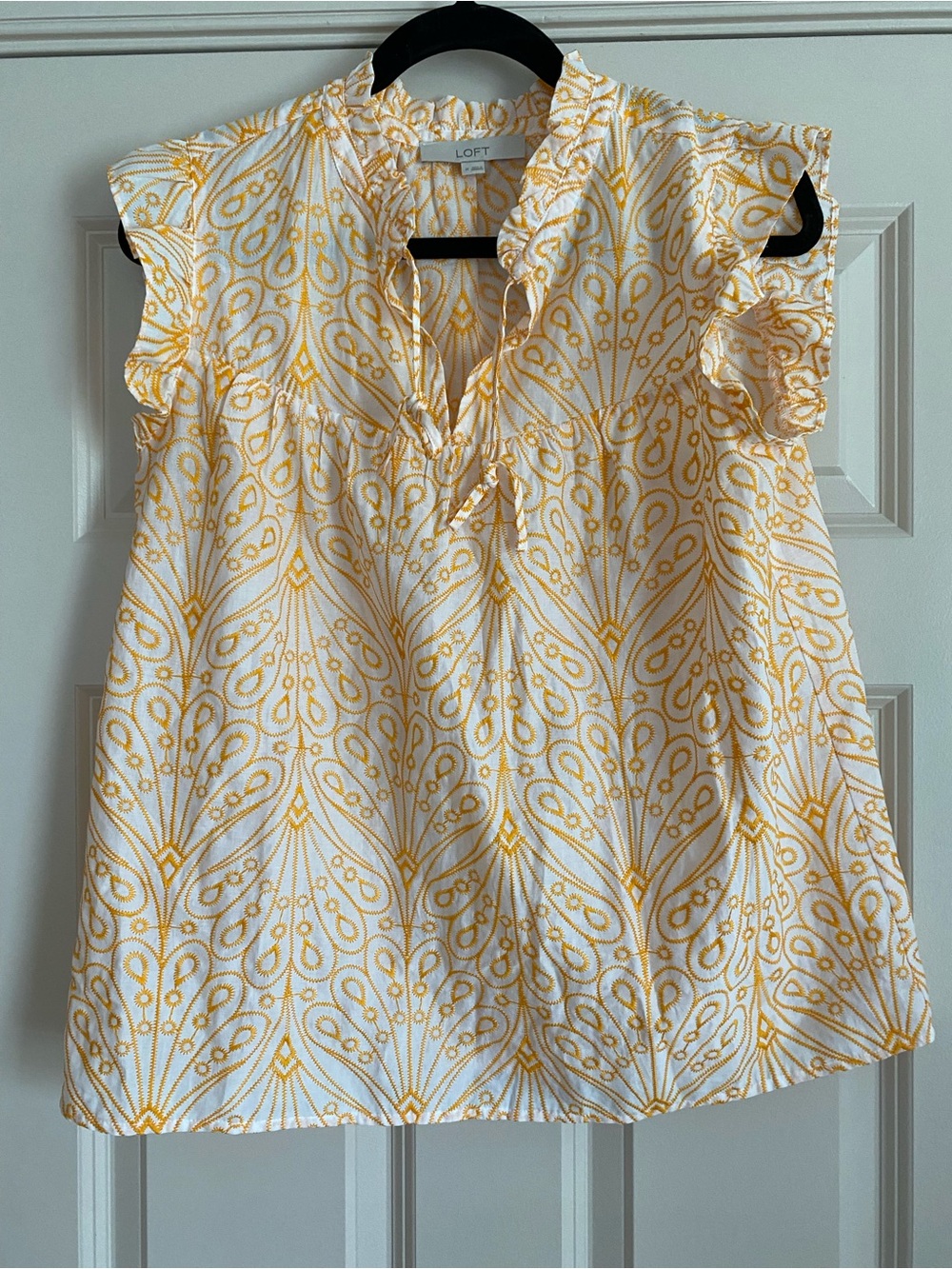 NWOT LOFT Medium 100% Cotton White and Yellow Ruffle Sleeve Blouse